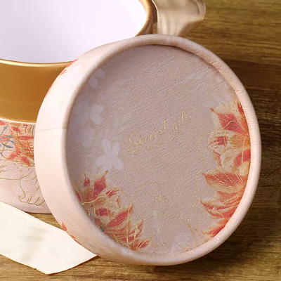 Aangepaste elegante buisdoos met lint Geschenkverpakking Bruiloft snoepverpakkingsbuis
