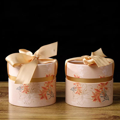 Aangepaste elegante buisdoos met lint Geschenkverpakking Bruiloft snoepverpakkingsbuis